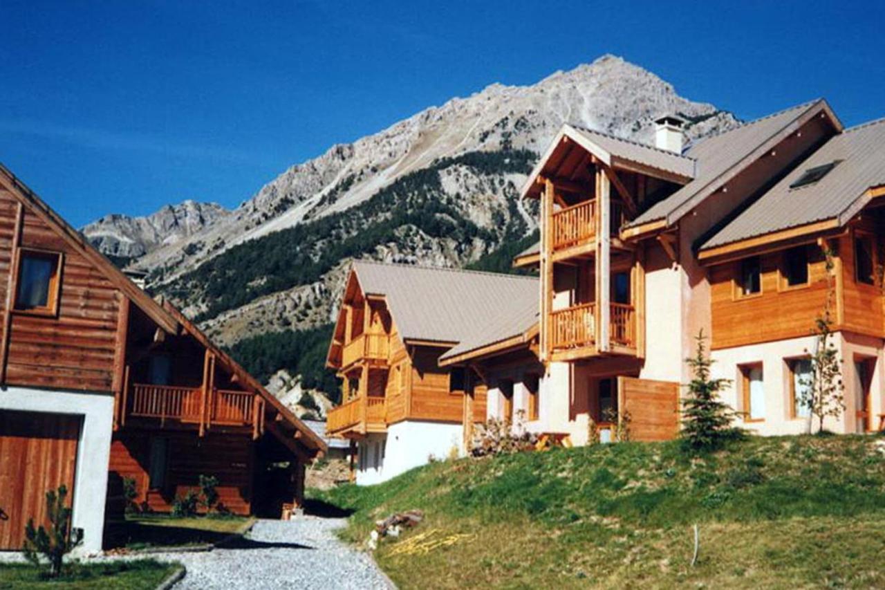 Le Barlet23 Pers Hameau Des Chazals Nevache Hautes Alpes Exterior foto